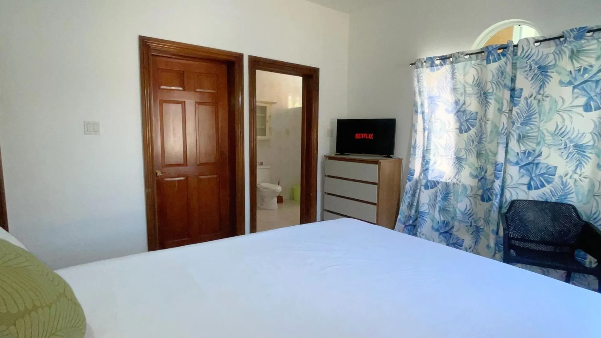 Skyline Suites Villa And Spa Montego Bay Guest house
